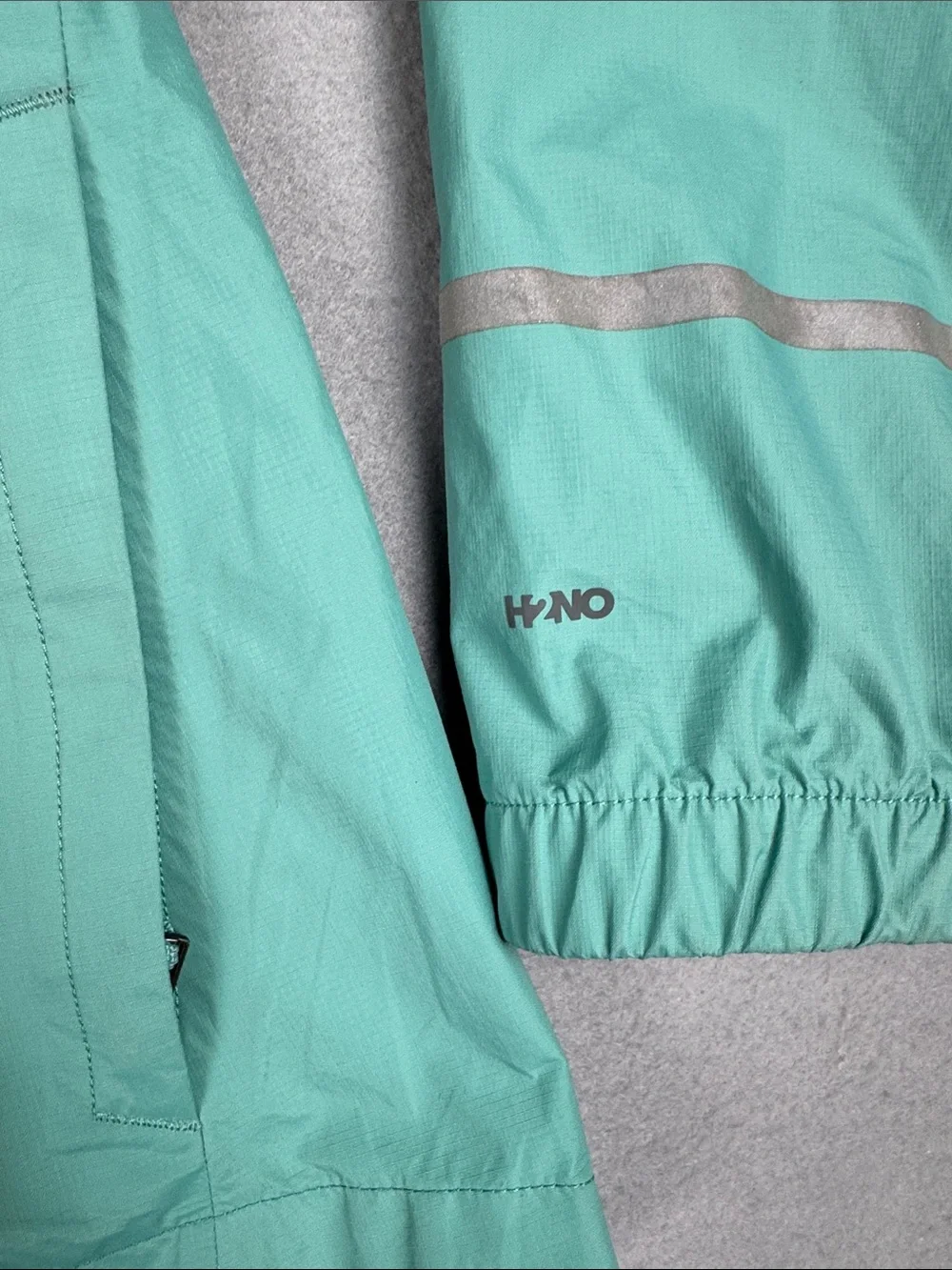 Patagonia Kids Mint Green H2No Hooded Raincoat Size: 14 XL